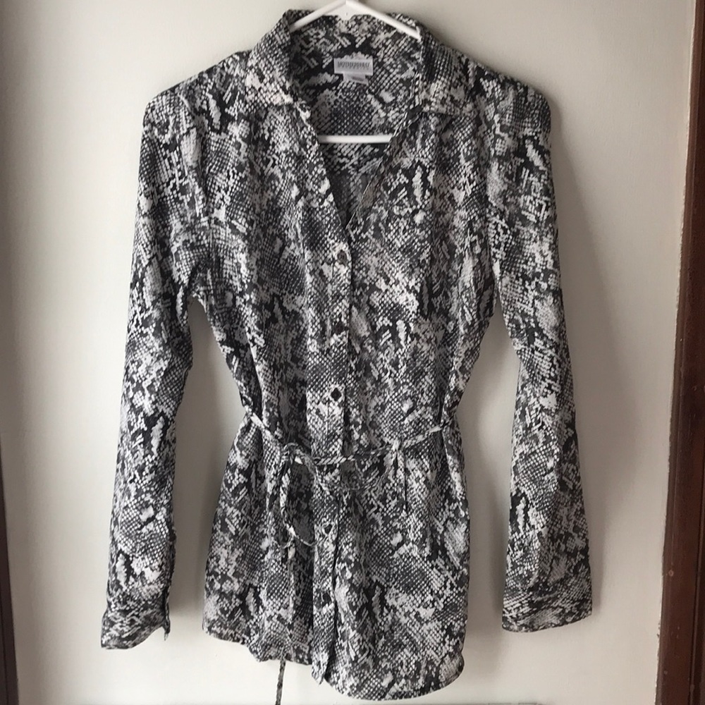 Host Pick! ⭐️3/$20⭐️Motherhood Maternity Blouse